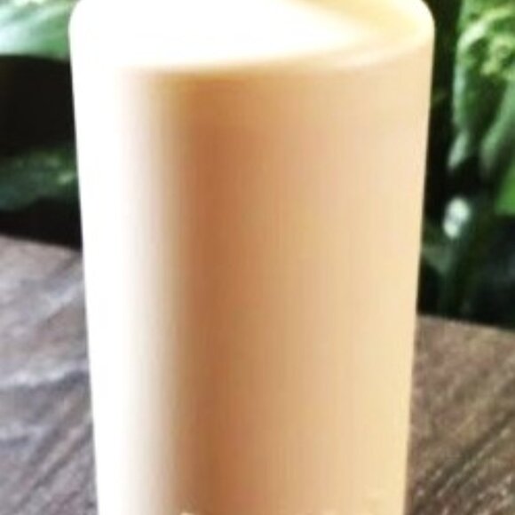 Wild Cosmetics Honey& Almond Bodywash - Picture 11 of 13